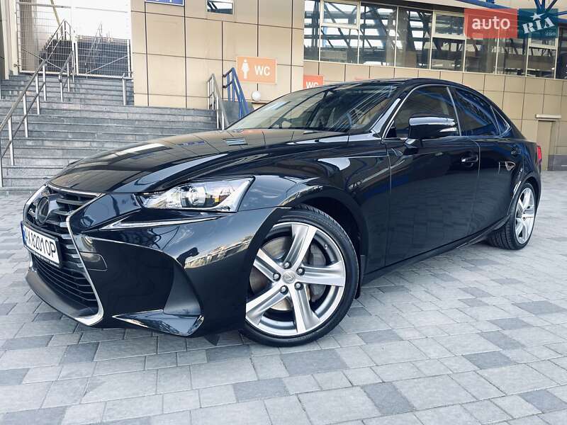 Седан Lexus IS 2017 в Києві