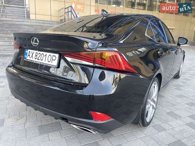 Седан Lexus IS 2017 в Києві