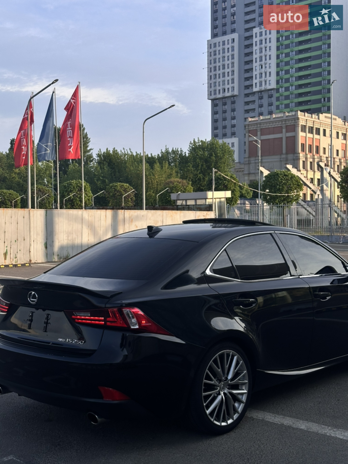 2013 Lexus IS - мініатюра 5