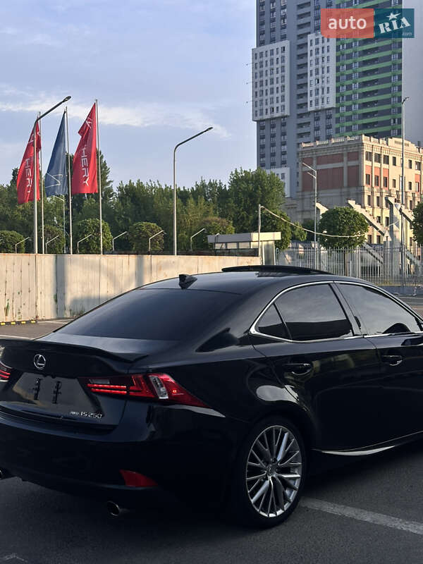 Седан Lexus IS 2013 в Києві фото 5 Седан Lexus IS 2013 в Києві
