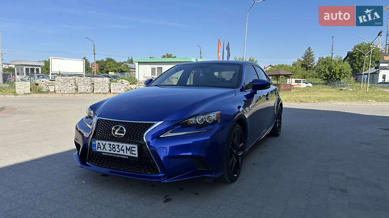 Седан Lexus IS 2016 в Ивано-Франковске