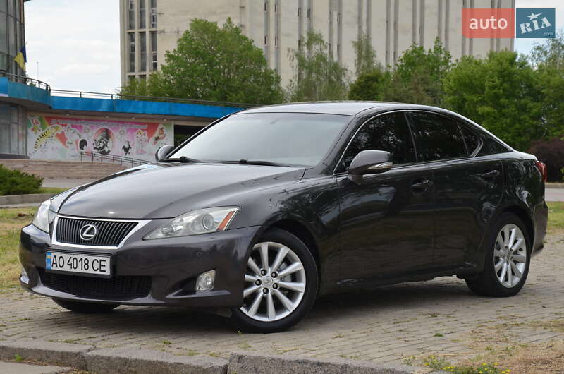 Седан Lexus IS 2010 в Харькове