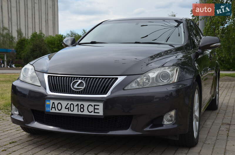 Седан Lexus IS 2010 в Харькове
