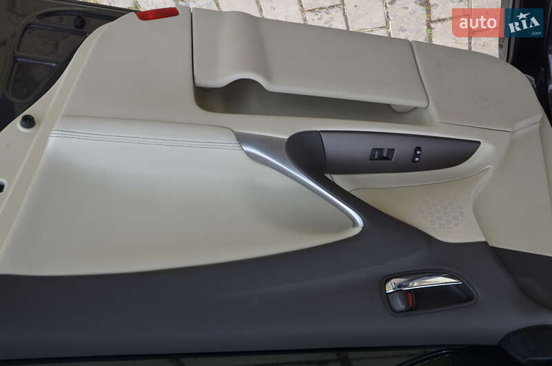Седан Lexus IS 2010 в Харькове
