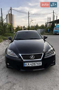 Седан Lexus IS 2011 в 