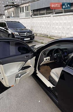 Седан Lexus IS 2011 в 