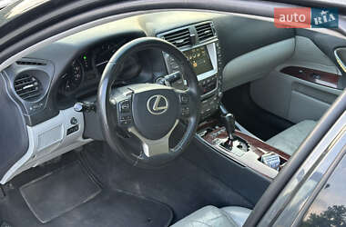 Седан Lexus IS 2005 в 