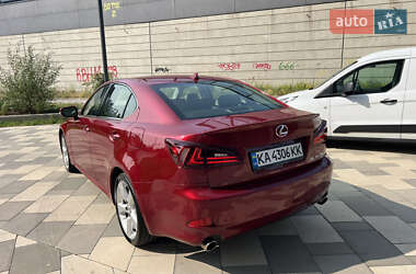 Седан Lexus IS 2012 в 