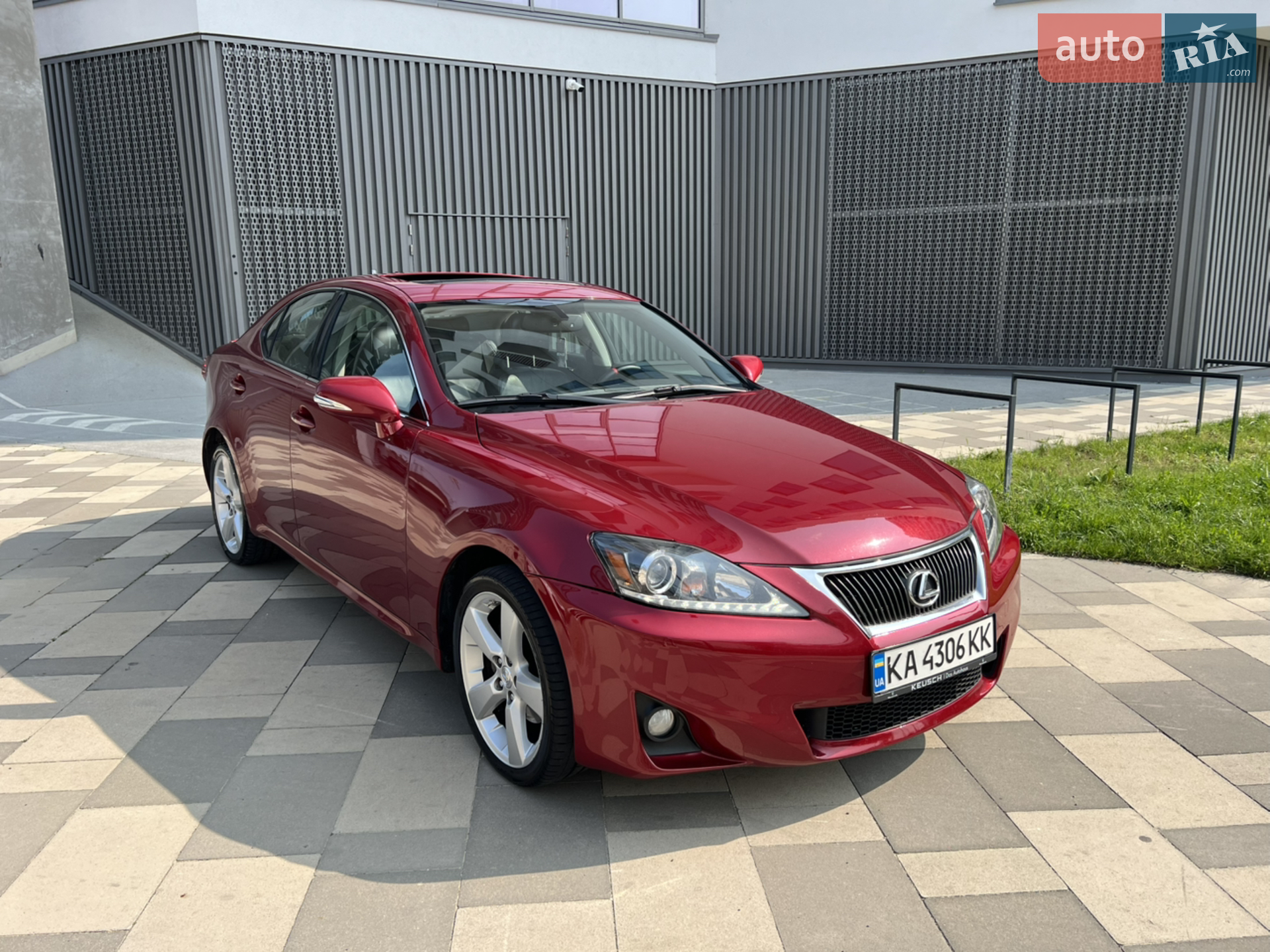 2012 Lexus IS - мініатюра 8