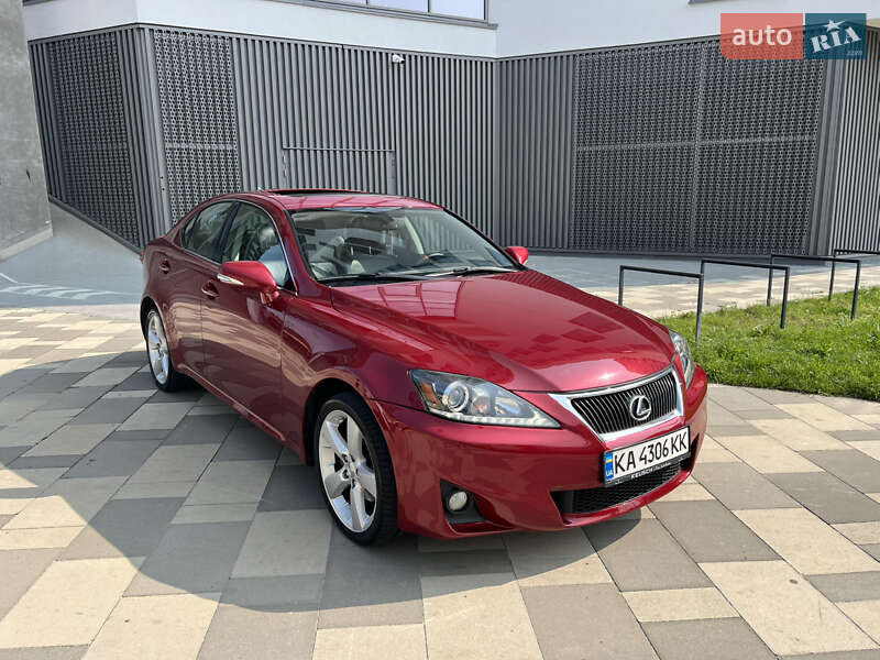 Седан Lexus IS 2012 в Киеве