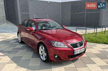 Седан Lexus IS 2012 в 