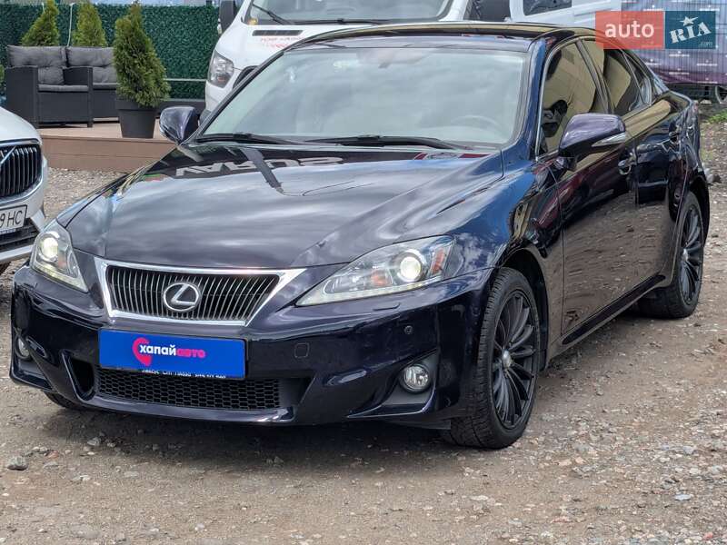 Седан Lexus IS 2011 в Києві
