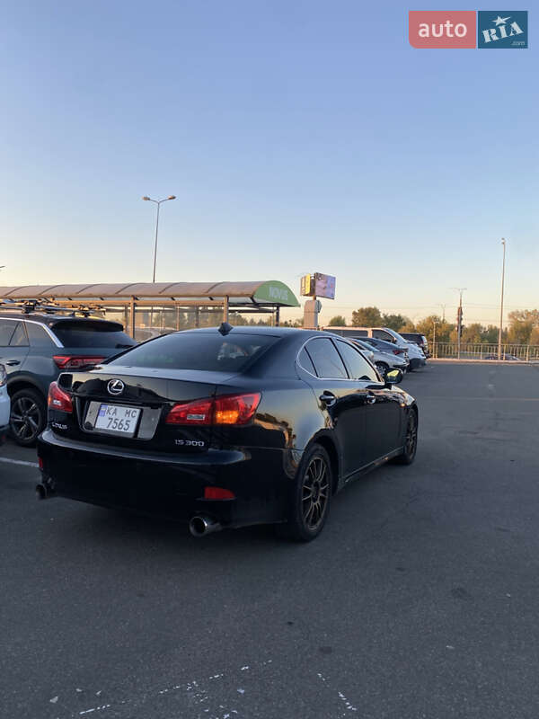 Седан Lexus IS 2007 в Киеве