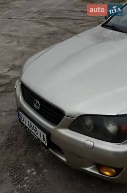 Седан Lexus IS 1999 в Днепре
