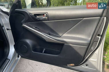Седан Lexus IS 2014 в 