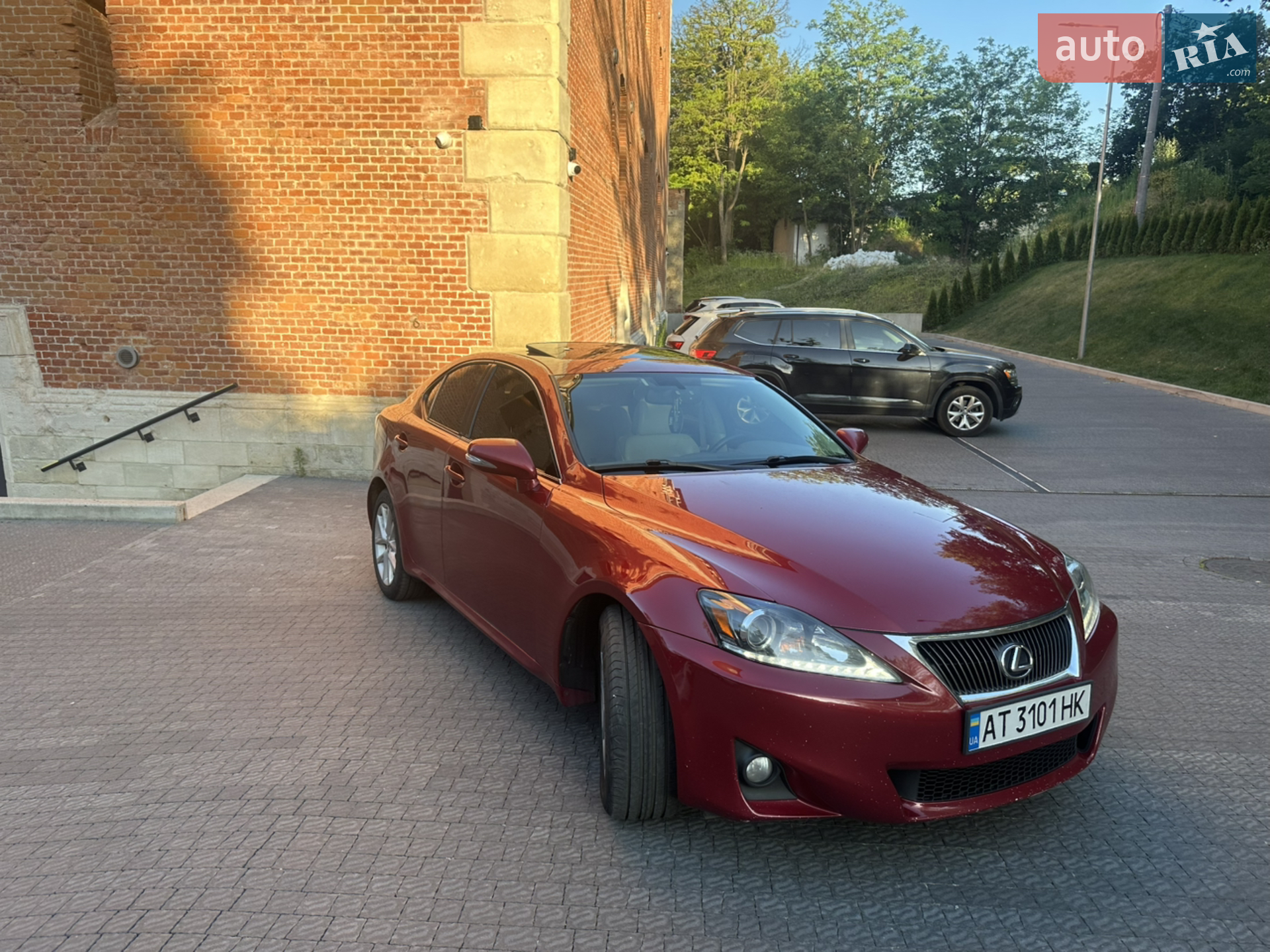 2011 Lexus IS - мініатюра 2