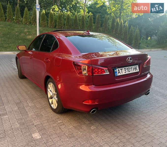 Седан Lexus IS 2011 в Львове