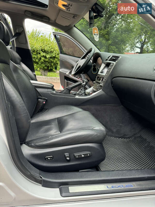 Седан Lexus IS 2006 в Харькове