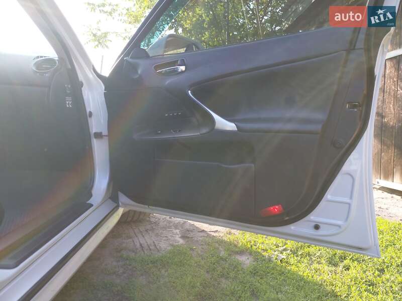 Седан Lexus IS 2007 в Новгород-Сіверському фото 8 Седан Lexus IS 2007 в Новгород-Сіверському