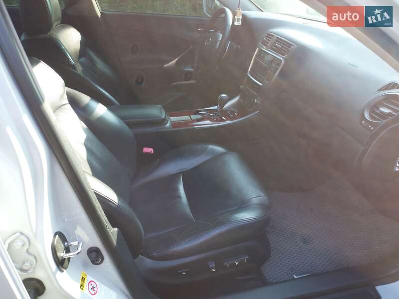 Седан Lexus IS 2007 в Новгород-Сіверському фото 7 Седан Lexus IS 2007 в Новгород-Сіверському