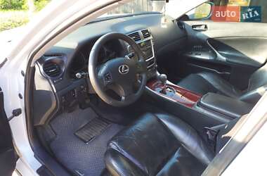 Седан Lexus IS 2007 в Новгород-Северском
