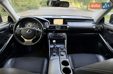 Седан Lexus IS 2014 в 