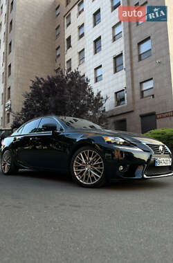 Седан Lexus IS 2013 в 