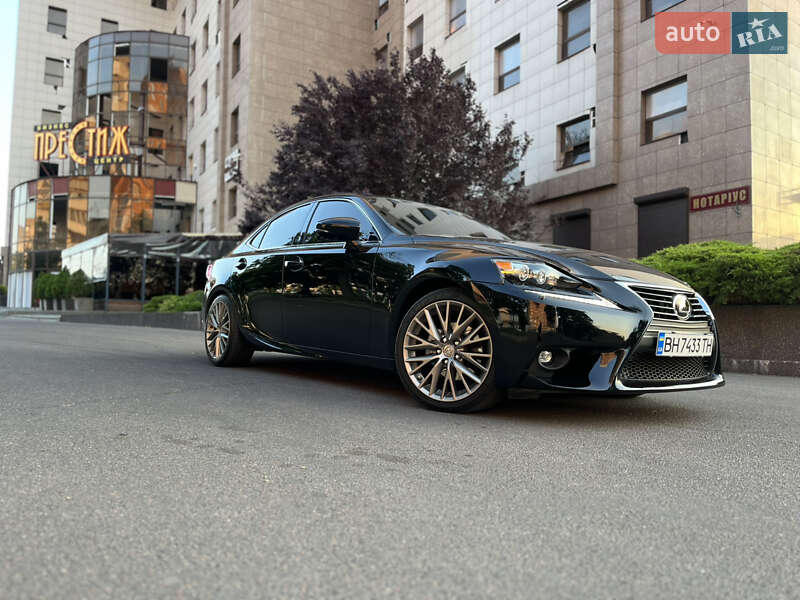 Седан Lexus IS 2013 в Одессе