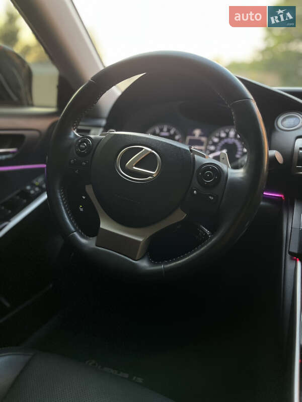 Седан Lexus IS 2013 в Одессе
