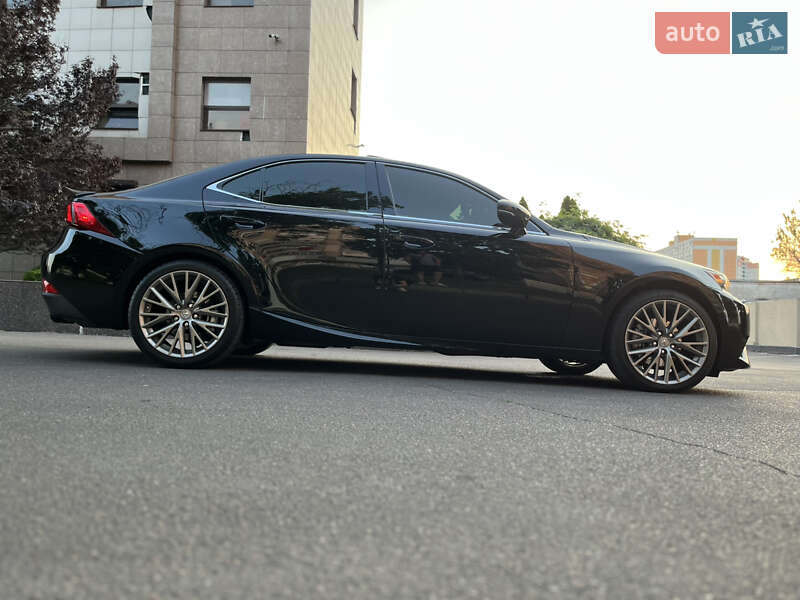 Седан Lexus IS 2013 в Одессе