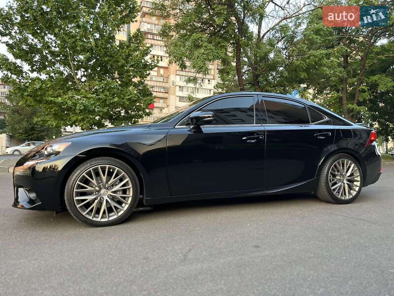 Седан Lexus IS 2013 в Одессе