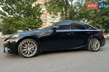 Седан Lexus IS 2013 в 