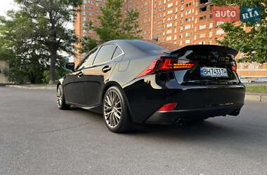 Седан Lexus IS 2013 в 