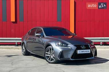 Седан Lexus IS 2018 в Києві