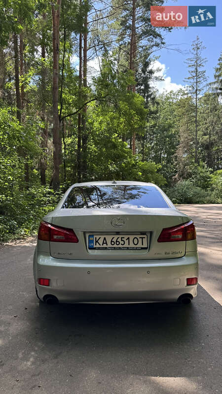 Седан Lexus IS 2007 в Киеве