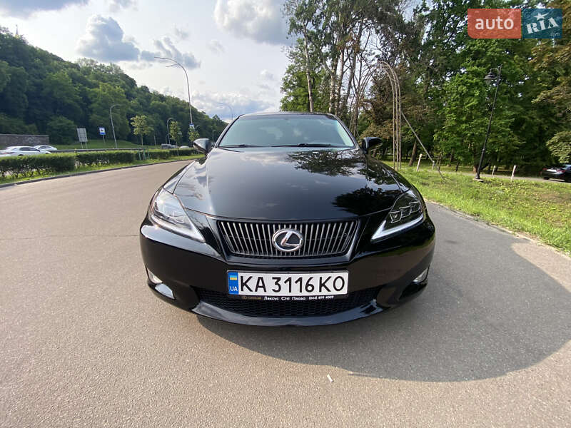 Седан Lexus IS 2008 в Киеве