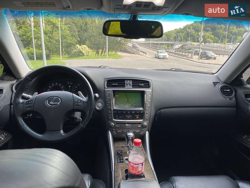 Седан Lexus IS 2008 в Киеве