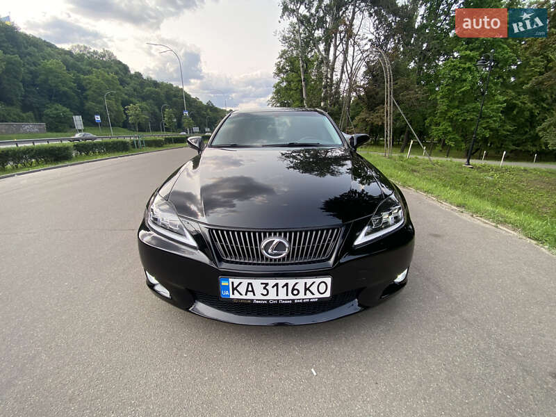 Седан Lexus IS 2008 в Киеве