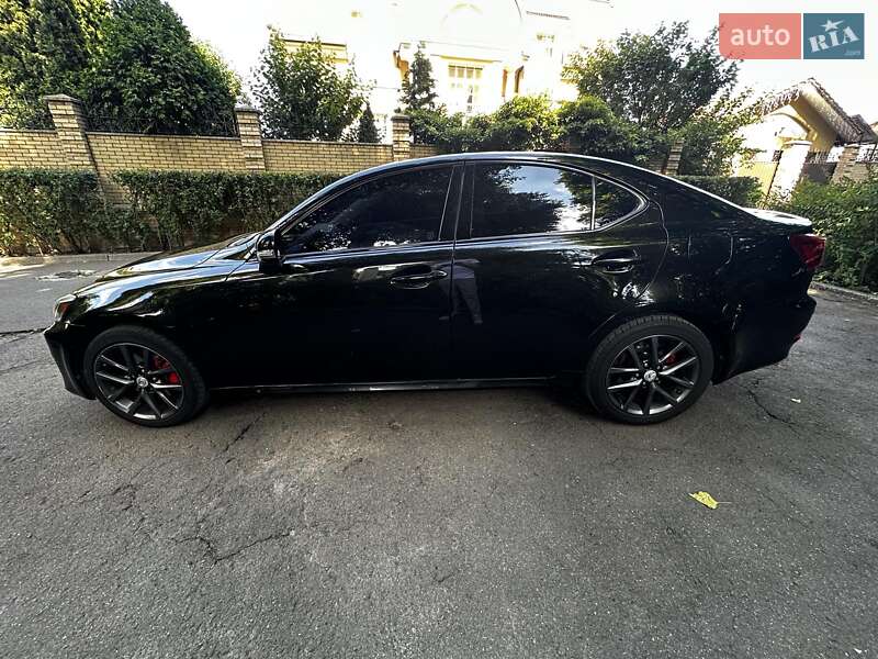 Седан Lexus IS 2011 в Киеве