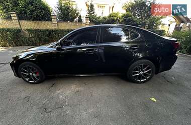 Седан Lexus IS 2011 в 