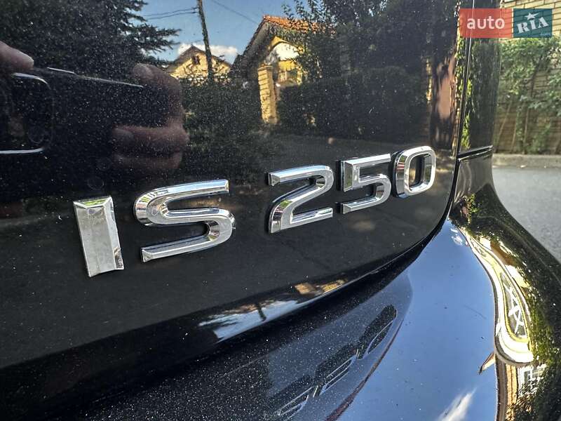 Седан Lexus IS 2011 в Киеве
