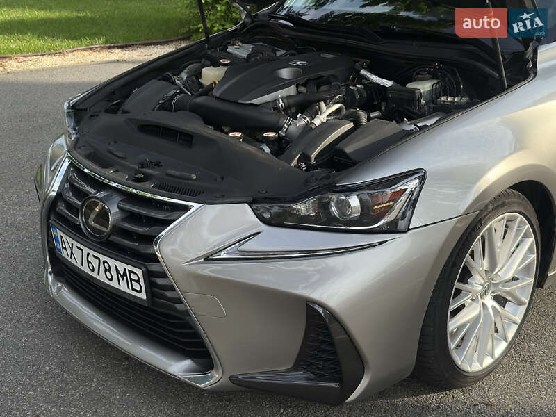 Седан Lexus IS 2017 в Харькове