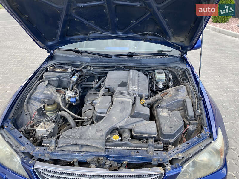 Седан Lexus IS 1999 в Одесі