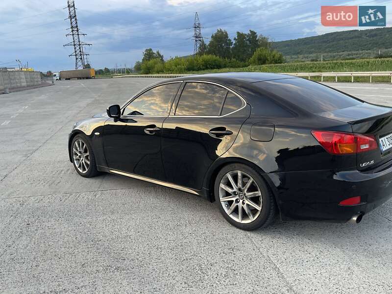 Седан Lexus IS 2006 в Ивано-Франковске