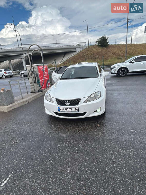 Седан Lexus IS 2008 в Києві