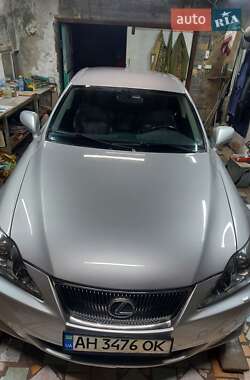 Седан Lexus IS 2005 в 