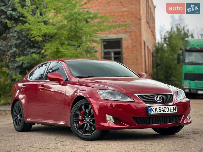 Седан Lexus IS 2007 в Киеве