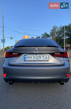 Седан Lexus IS 2013 в 