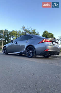 Седан Lexus IS 2013 в 
