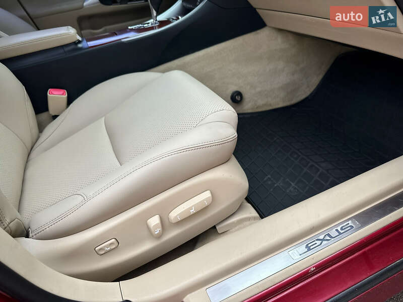 Седан Lexus IS 2007 в Киеве